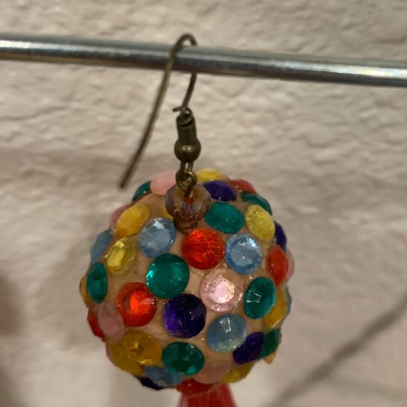 Dangerously Cute Doll Head Earrings - Picture 4 of 8